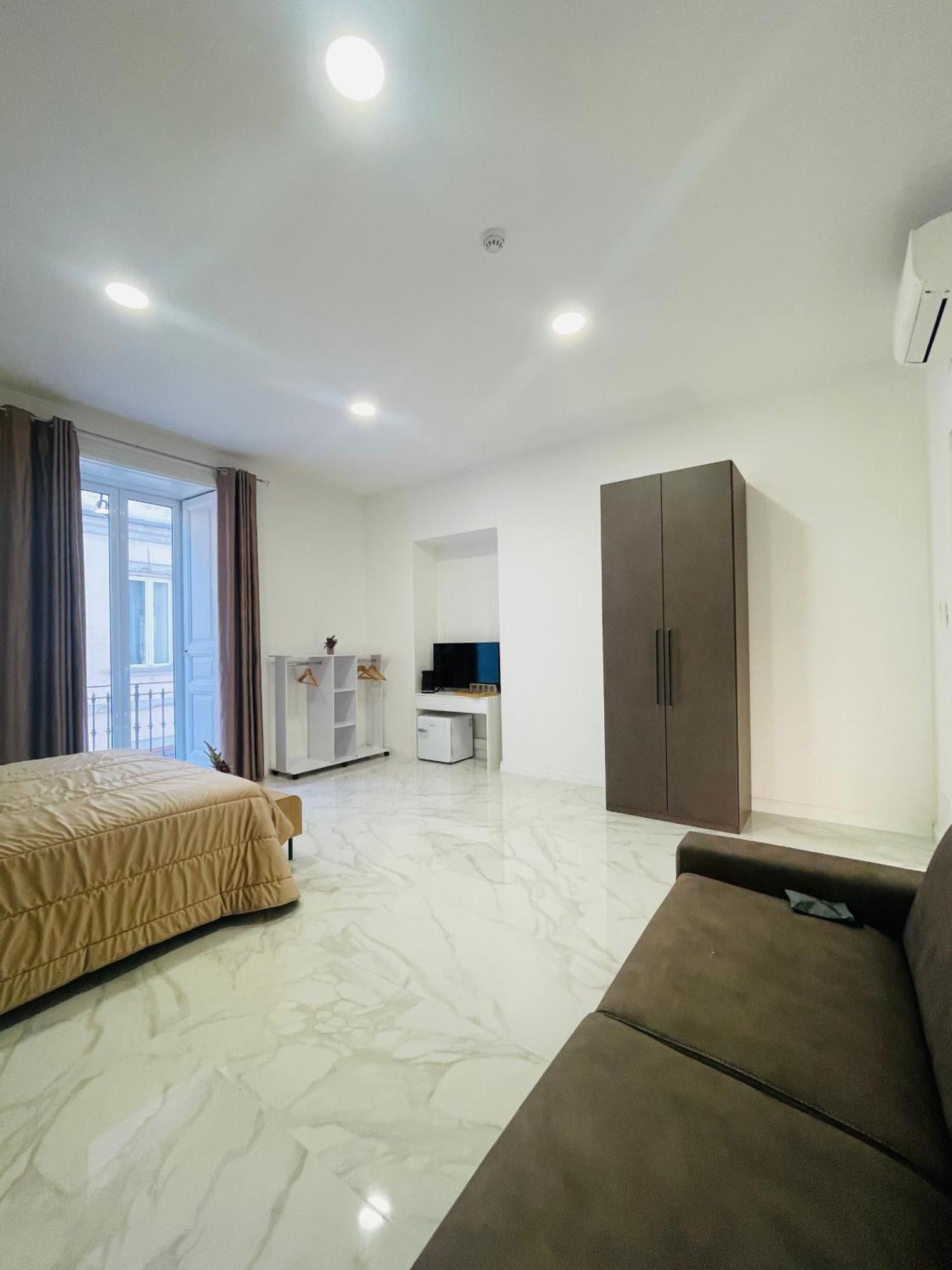 Nerisa Home Неаполь Екстер'єр фото