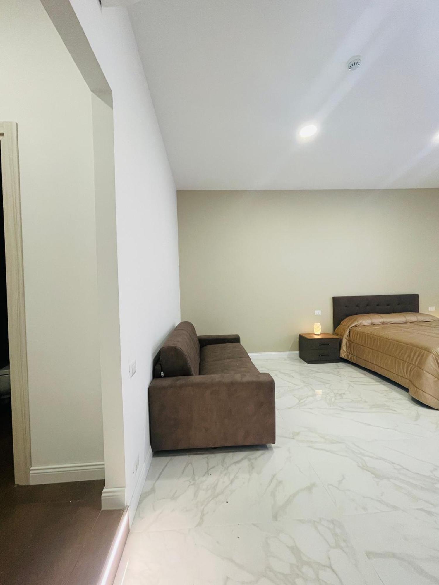 Nerisa Home Неаполь Екстер'єр фото